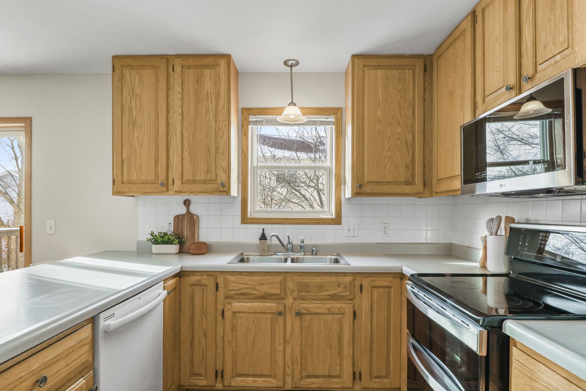 6 Byars Circle Madison, WI 53719 - Photo 14 of 36