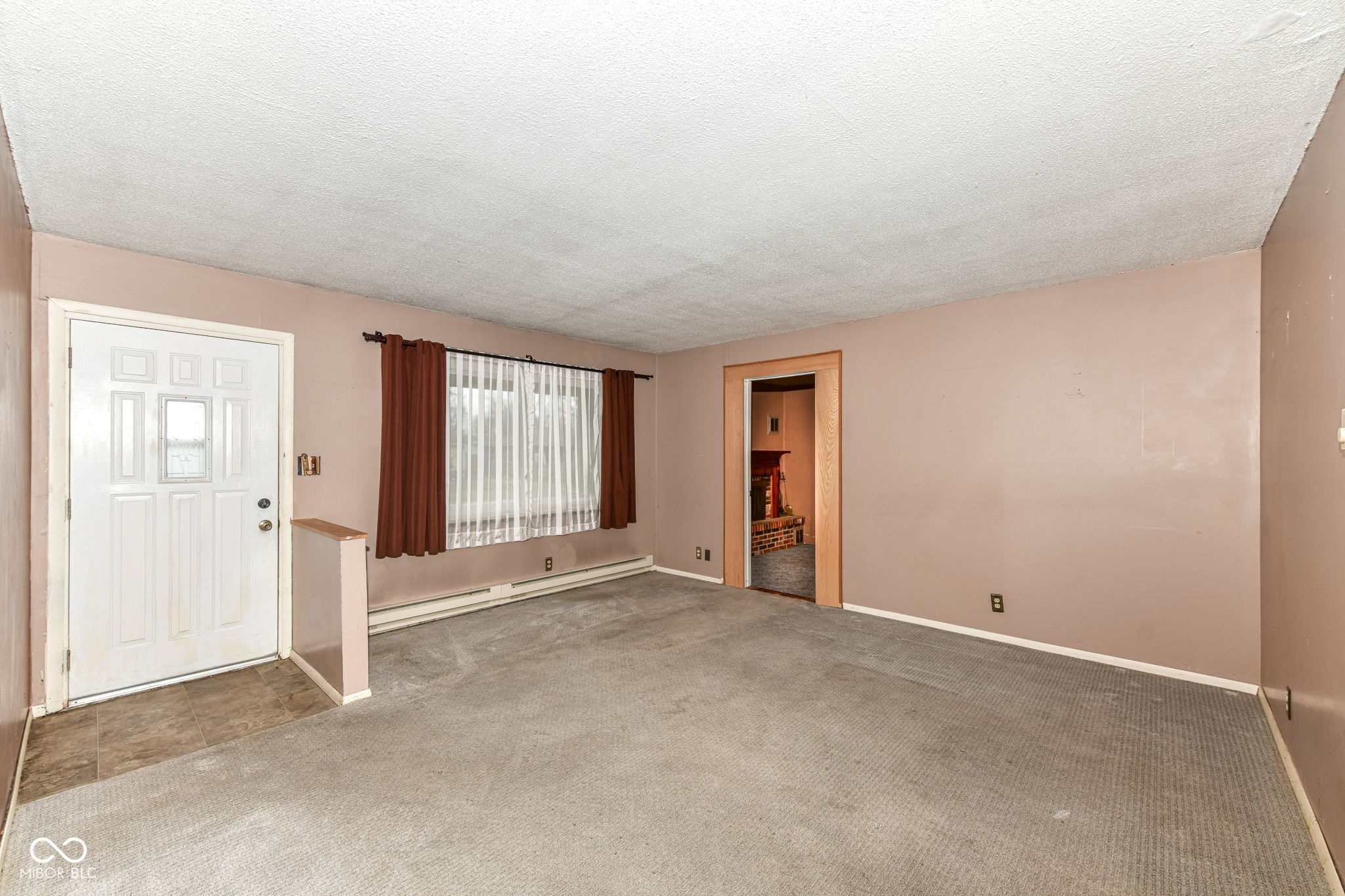 217 Price Street Gaston, IN 47342 - Photo 5 of 39 Gallery Image 5