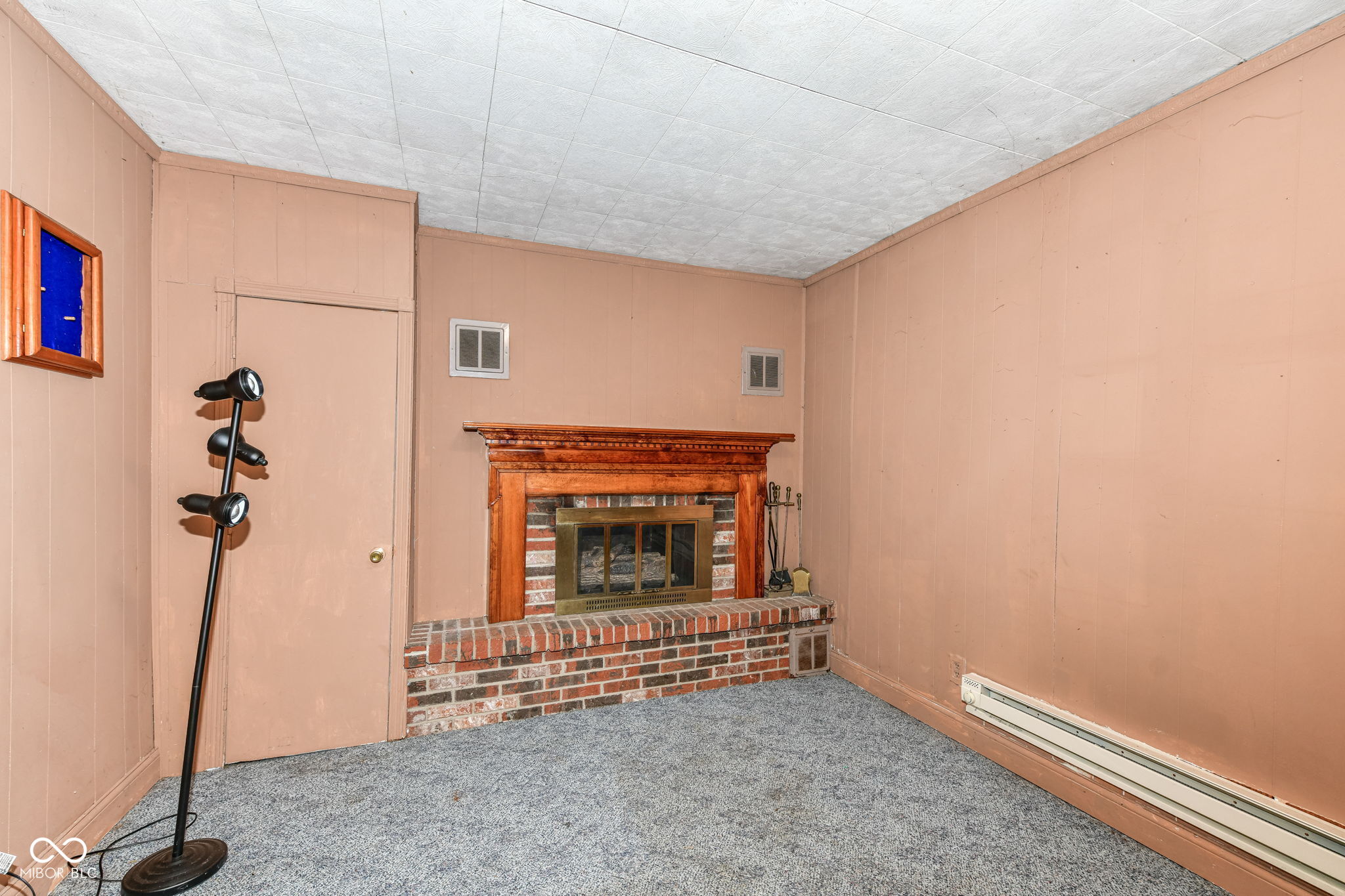 217 Price Street Gaston, IN 47342 - Photo 6 of 39 Gallery Image 6