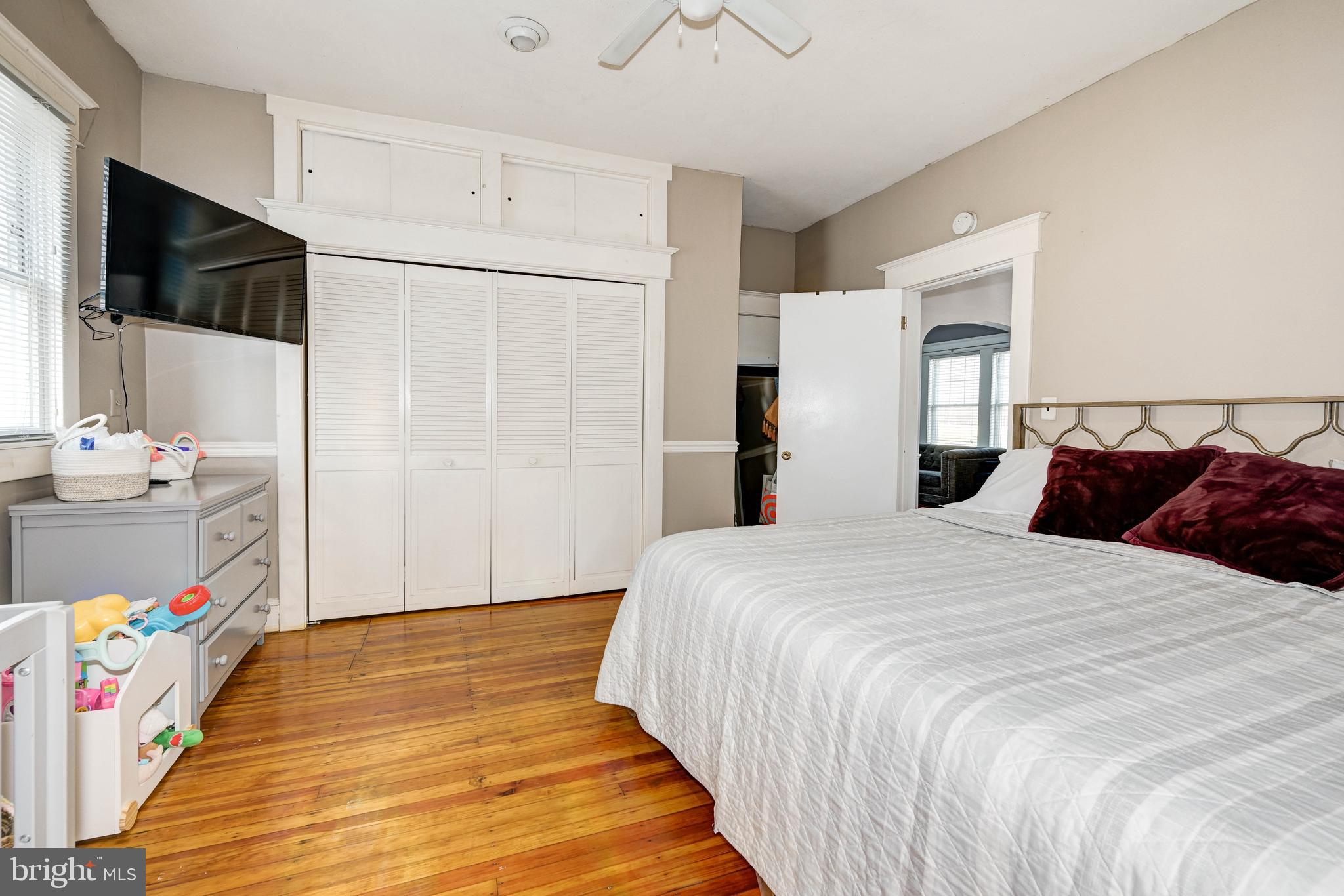 1843 Nottingham Way Trenton, NJ 08619 - Photo 24 of 56