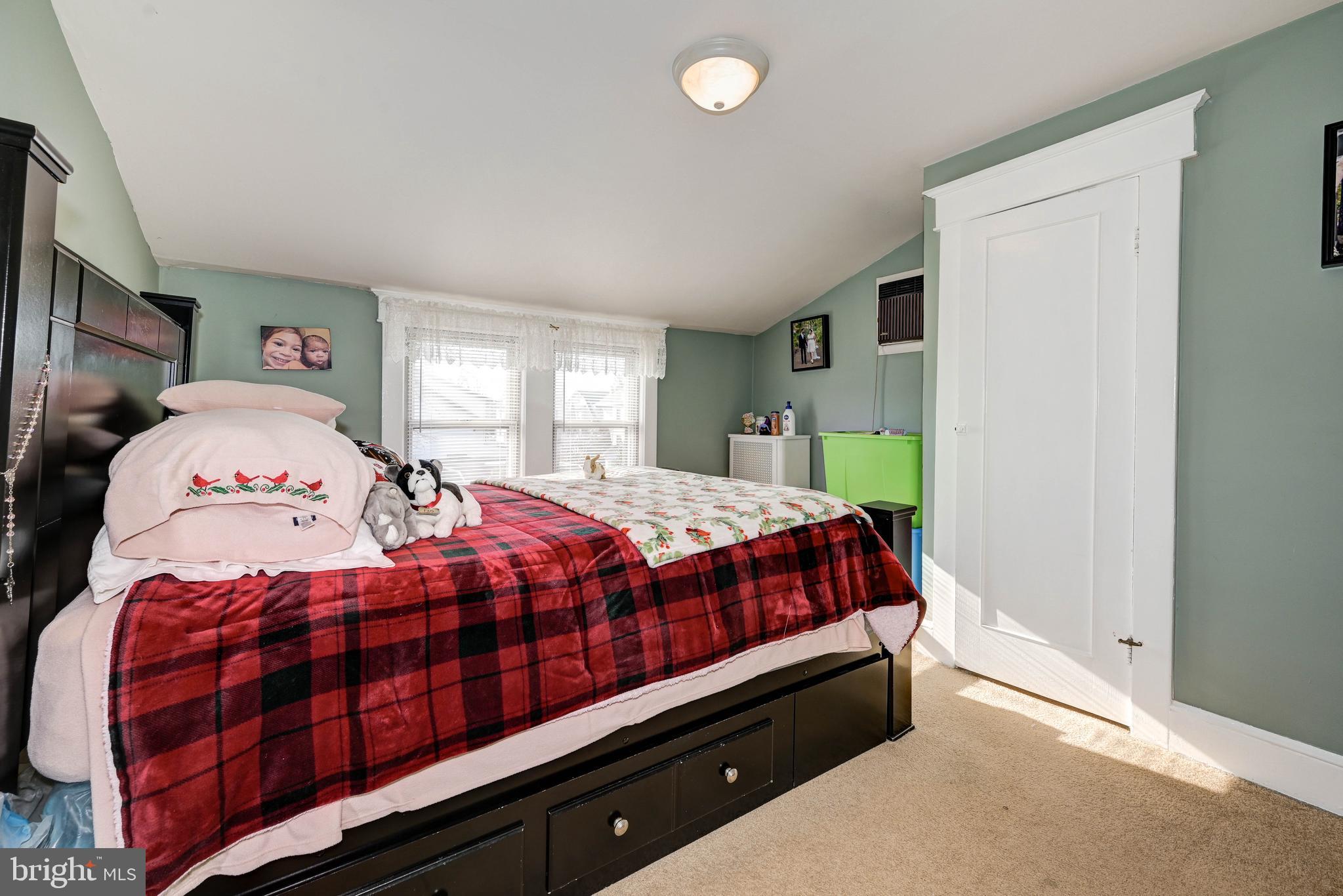 1843 Nottingham Way Trenton, NJ 08619 - Photo 38 of 56