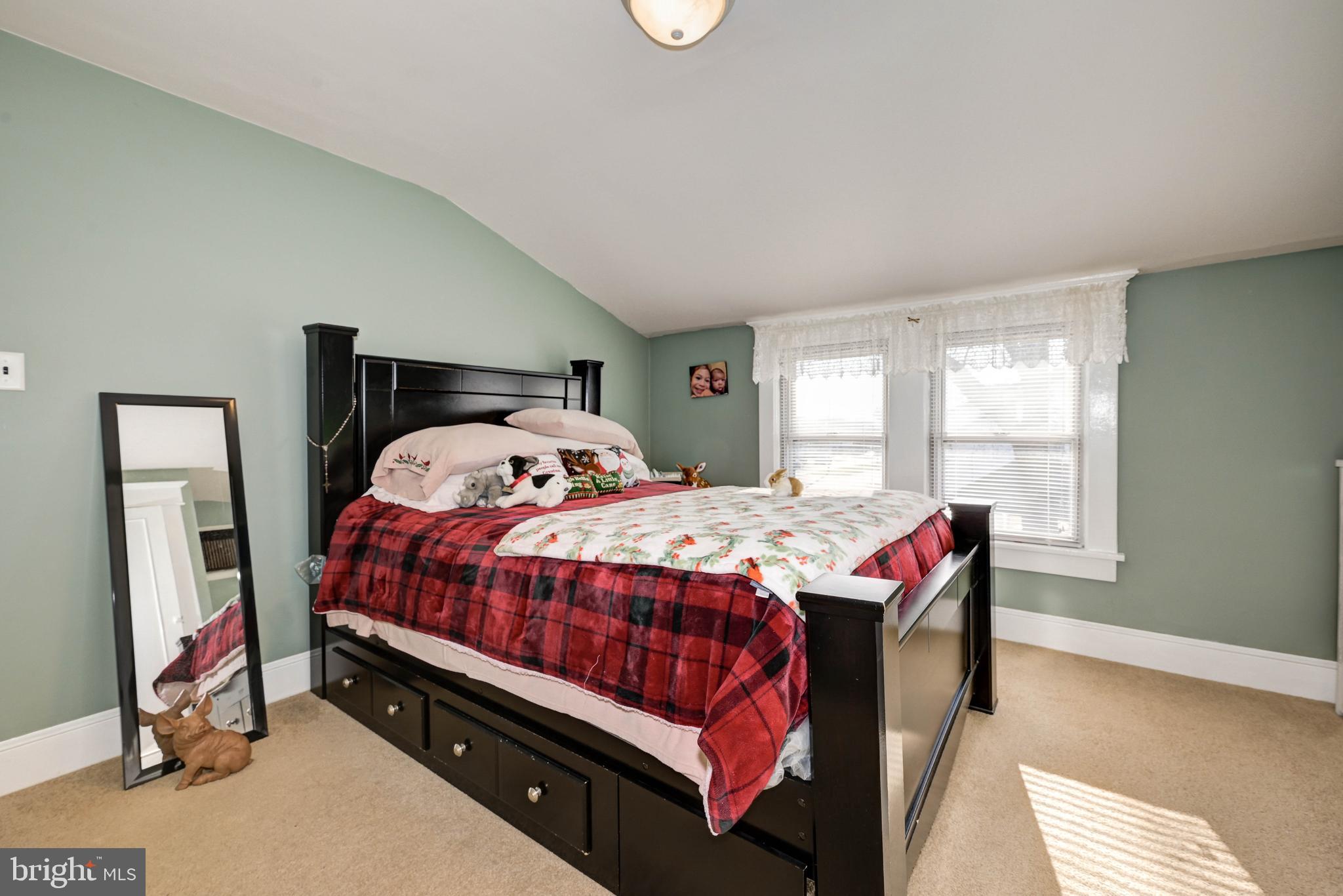 1843 Nottingham Way Trenton, NJ 08619 - Photo 39 of 56