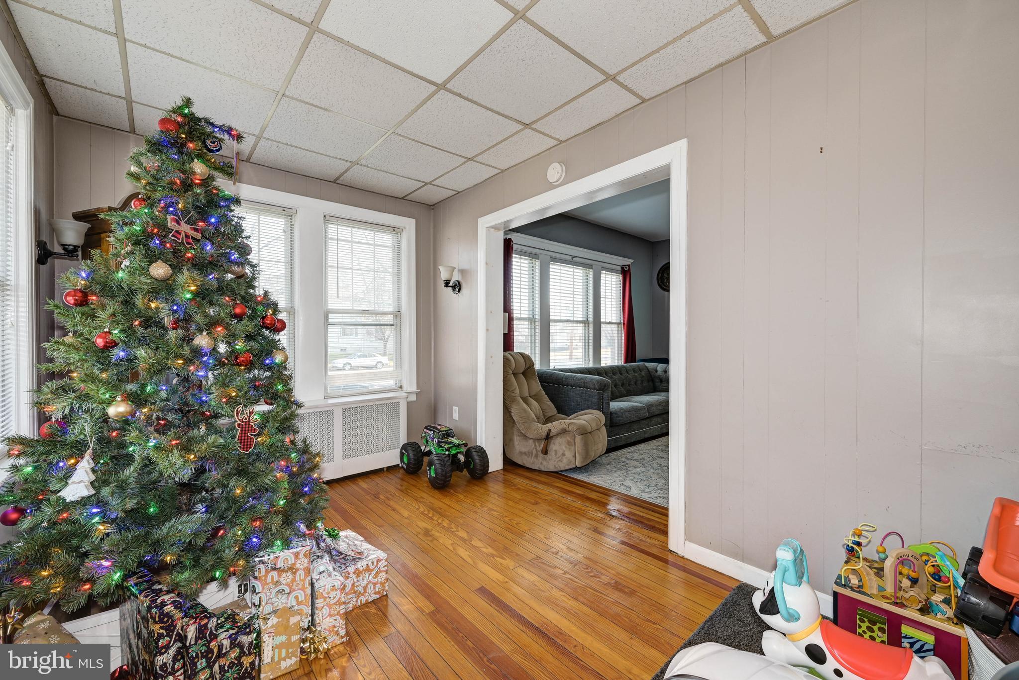 1843 Nottingham Way Trenton, NJ 08619 - Photo 9 of 56