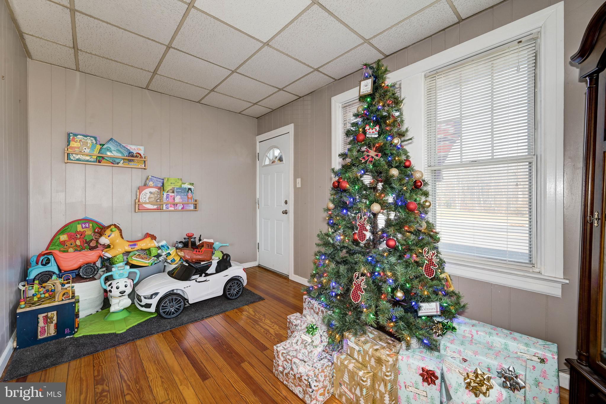 1843 Nottingham Way Trenton, NJ 08619 - Photo 10 of 56