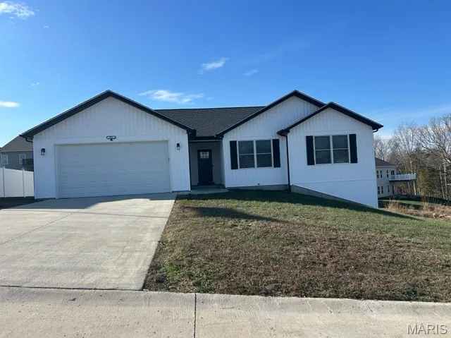 $320,000 | 301 Park Pl Drive, Union, MO 63084