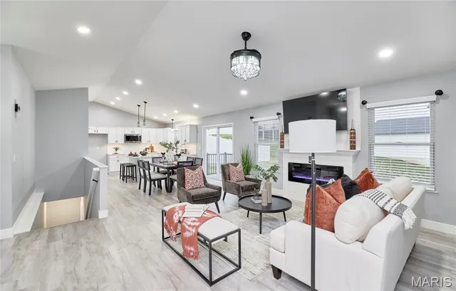 $320,000 | 301 Park Pl Drive, Union, MO 63084