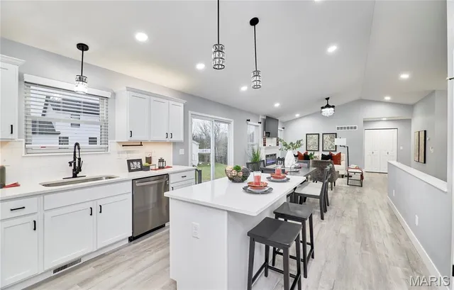 $320,000 | 301 Park Pl Drive, Union, MO 63084