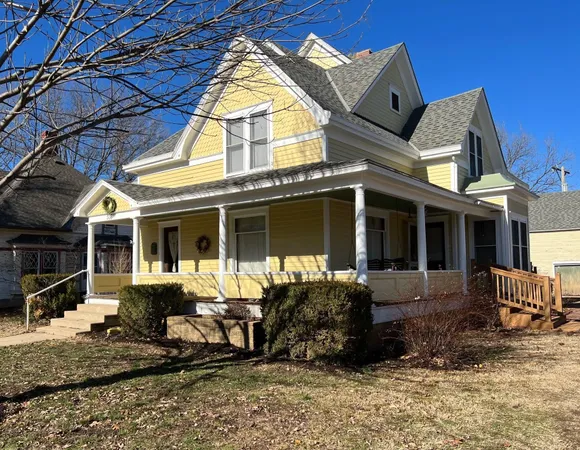 $150,000 | 316 West 9th Avenue, Winfield, KS 67156