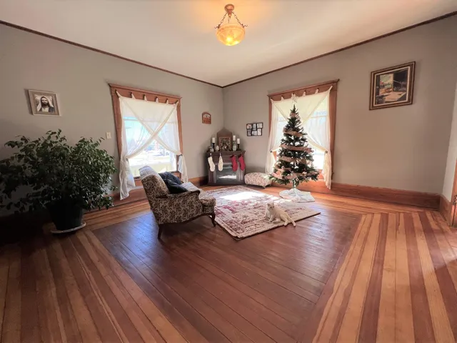 $150,000 | 316 West 9th Avenue, Winfield, KS 67156