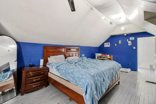 $197,000 | 414 Manchester Street, Aurora, IN 47001