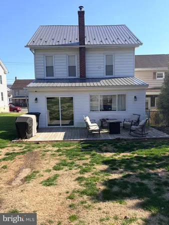 $229,900 | 805 East Grand Avenue, Tower City, PA 17980