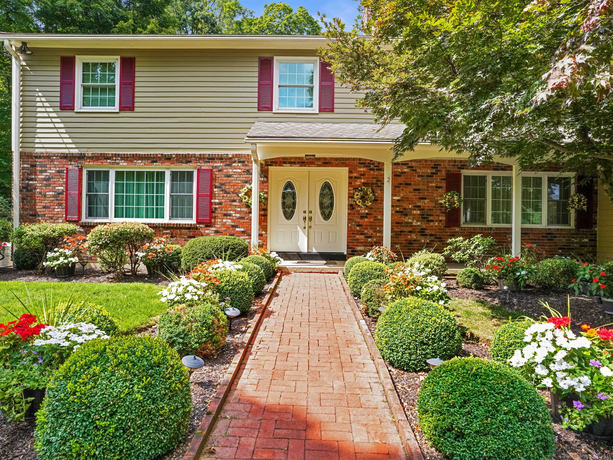 35 Red Barn Road Trumbull, CT 06611 - Photo 1 of 1 Gallery Image 1