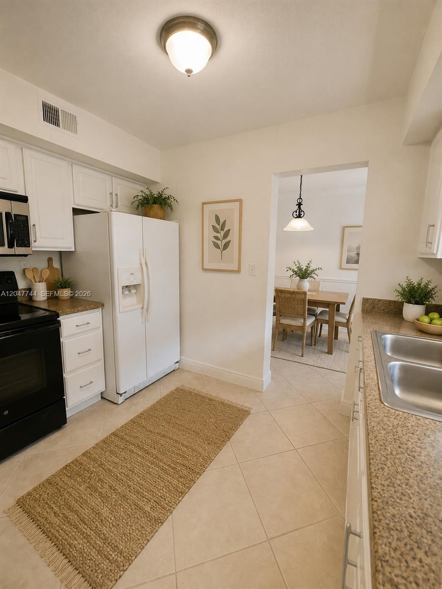 8601 Southwest 94th Street, Unit 105W Miami, FL 33156 - Photo 12 of 24