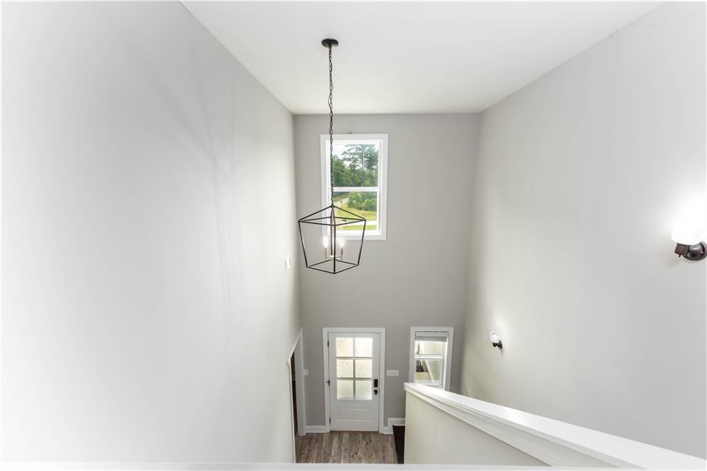 702 Riverside Estates Lanett, AL 36863 - Photo 9 of 37 Foyer
