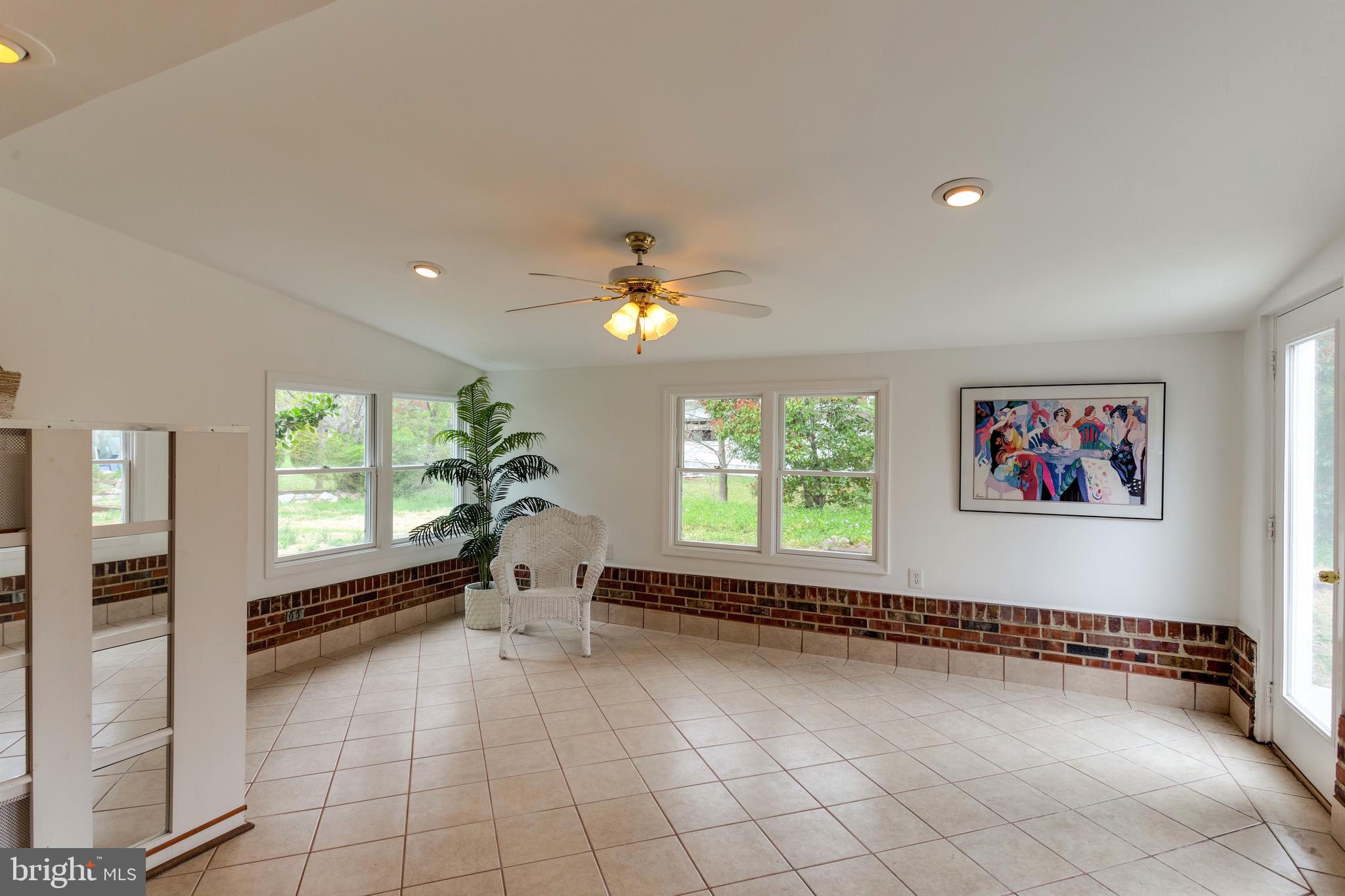 6446 Lignum Street Springfield, VA 22150 - Photo 11 of 47 Gallery Image 11
