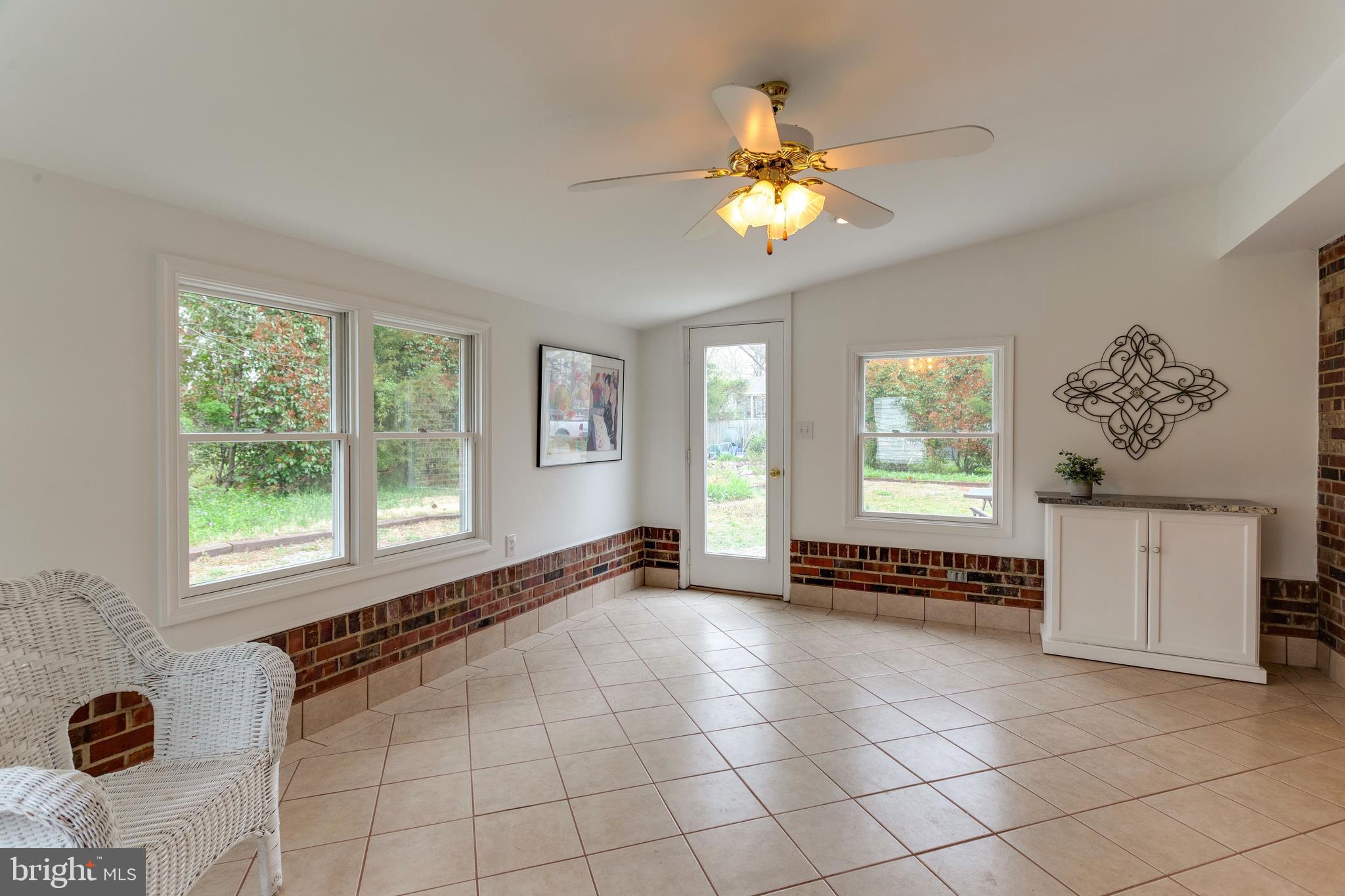 6446 Lignum Street Springfield, VA 22150 - Photo 12 of 47 Gallery Image 12