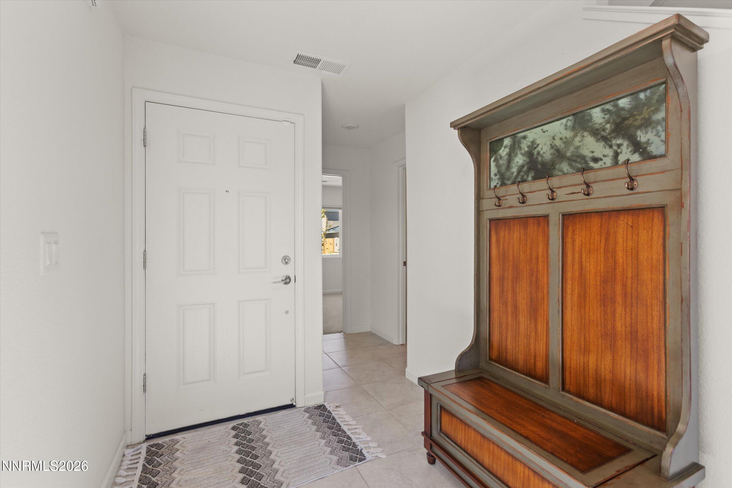 638 Coyote Bluff Reno, NV 89506 - Photo 3 of 38 04-0Y7A8905