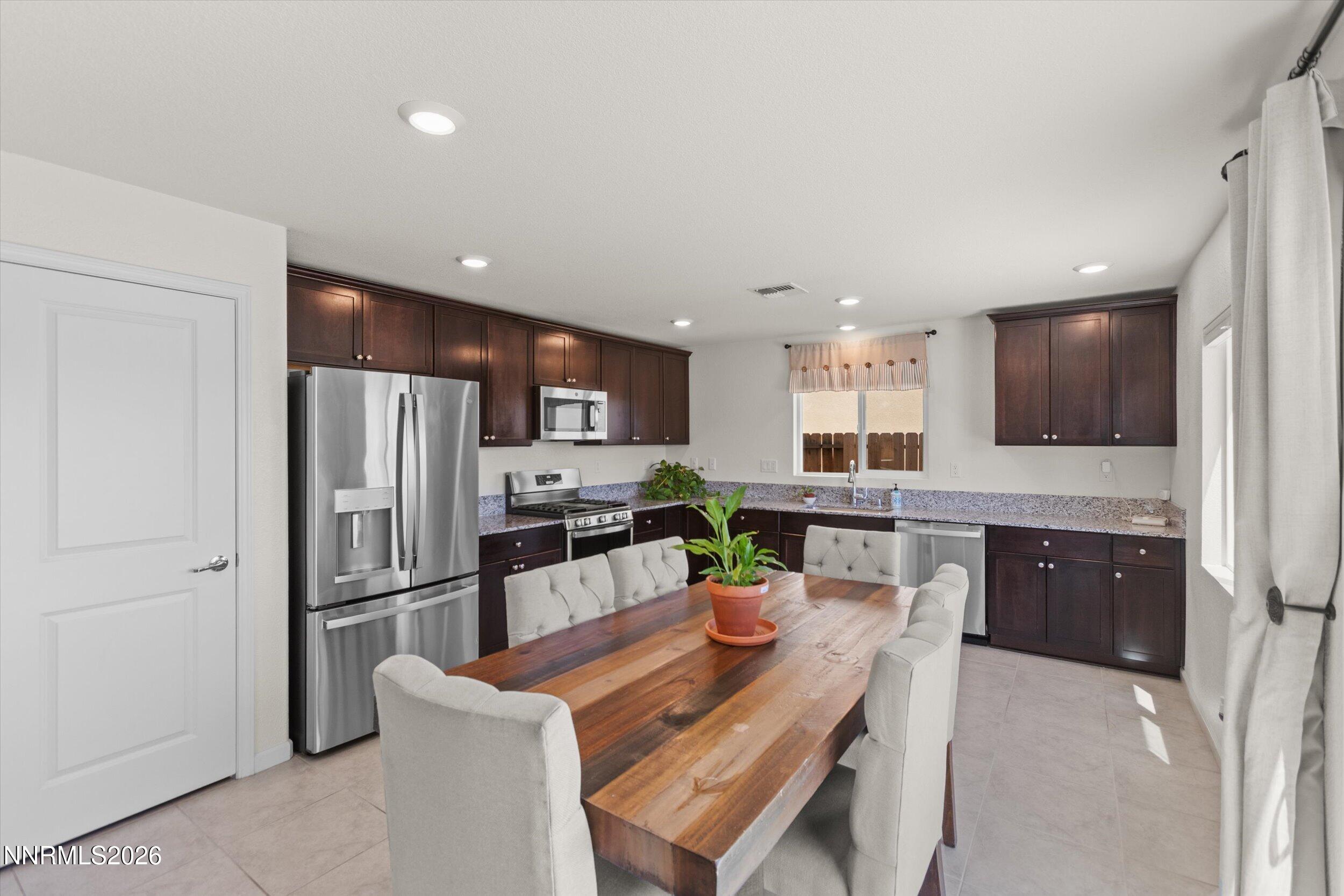 638 Coyote Bluff Reno, NV 89506 - Photo 7 of 38 08-0Y7A8926
