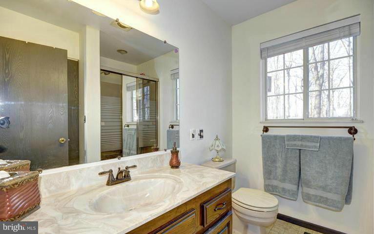 1954 Carrollton Road Finksburg, MD 21048 - Photo 17 of 26 Full Bath