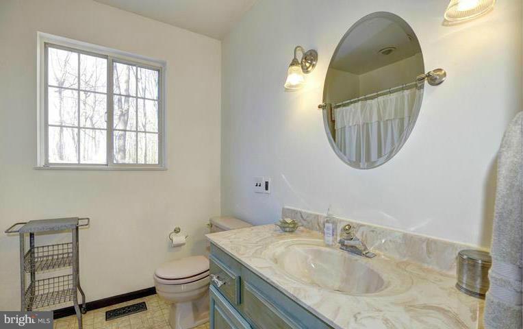 1954 Carrollton Road Finksburg, MD 21048 - Photo 19 of 26 Full Bath w/ double sinks