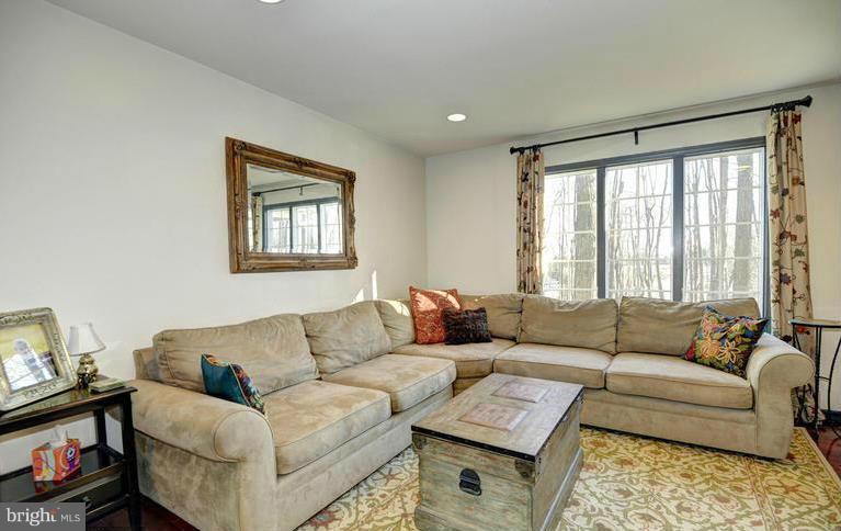1954 Carrollton Road Finksburg, MD 21048 - Photo 3 of 26 Living Room