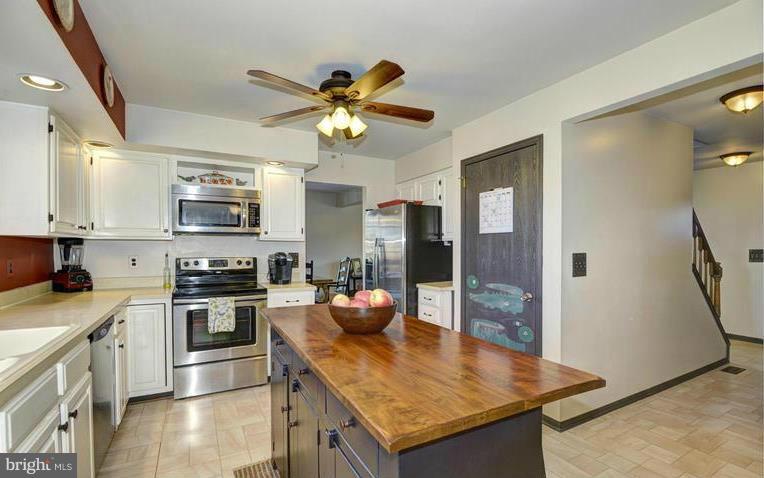 1954 Carrollton Road Finksburg, MD 21048 - Photo 7 of 26 Kitchen