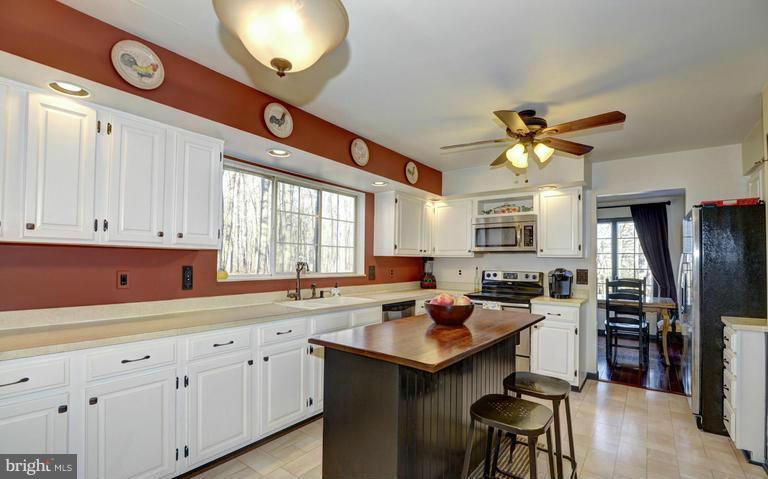 1954 Carrollton Road Finksburg, MD 21048 - Photo 8 of 26 Kitchen