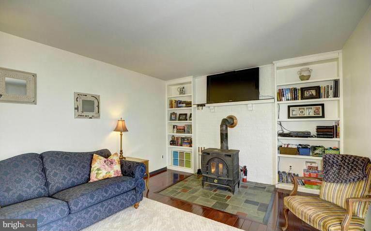 1954 Carrollton Road Finksburg, MD 21048 - Photo 10 of 26 Family Room