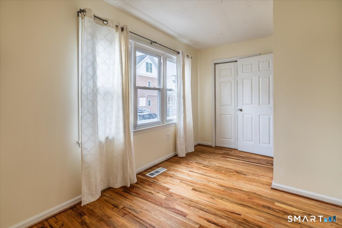 289 Broad Street, Unit 289 Bridgeport, CT 06604 - Photo 11 of 33