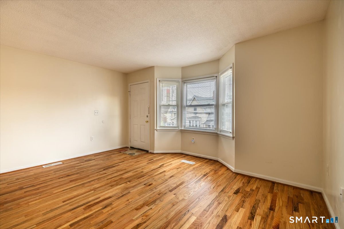 289 Broad Street, Unit 289 Bridgeport, CT 06604 - Photo 7 of 33