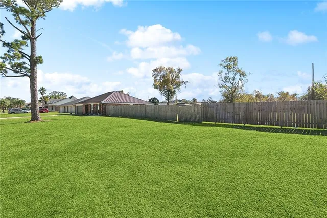 $312,000 | 312 Devon Road, Laplace, LA 70068