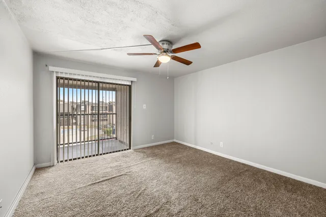 $70,000 | 206 Plaza Verde Drive, Unit D35, Houston, TX 77038