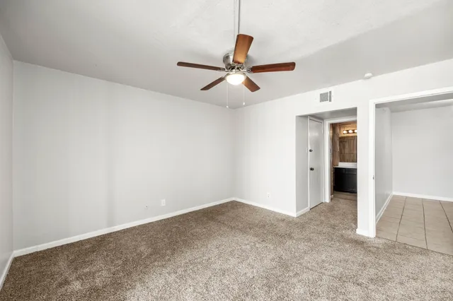 $70,000 | 206 Plaza Verde Drive, Unit D35, Houston, TX 77038