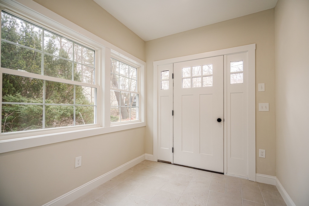 35 Homestead Road Lynnfield, MA 01940 - Photo 17 of 38