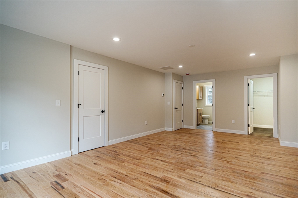 35 Homestead Road Lynnfield, MA 01940 - Photo 25 of 38