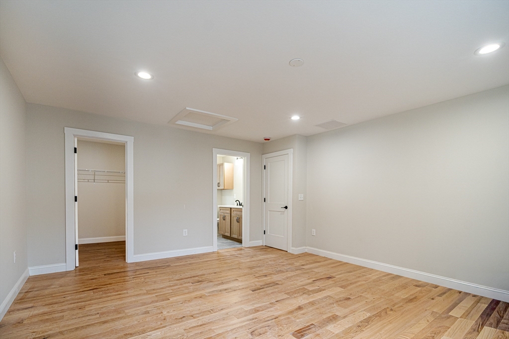 35 Homestead Road Lynnfield, MA 01940 - Photo 29 of 38