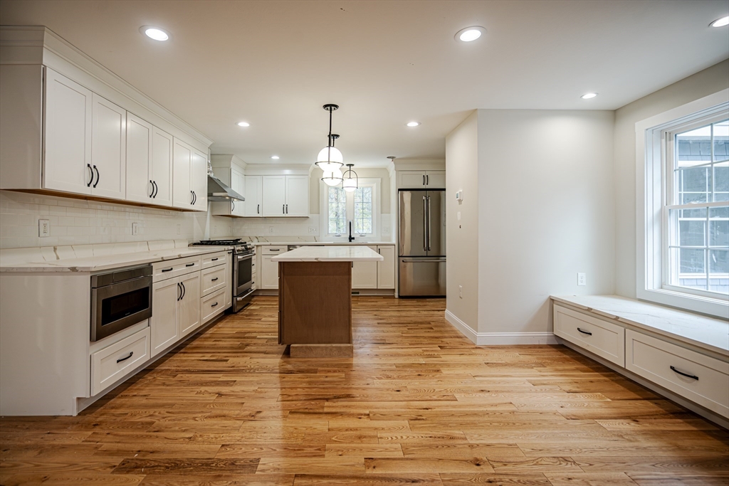 35 Homestead Road Lynnfield, MA 01940 - Photo 9 of 38