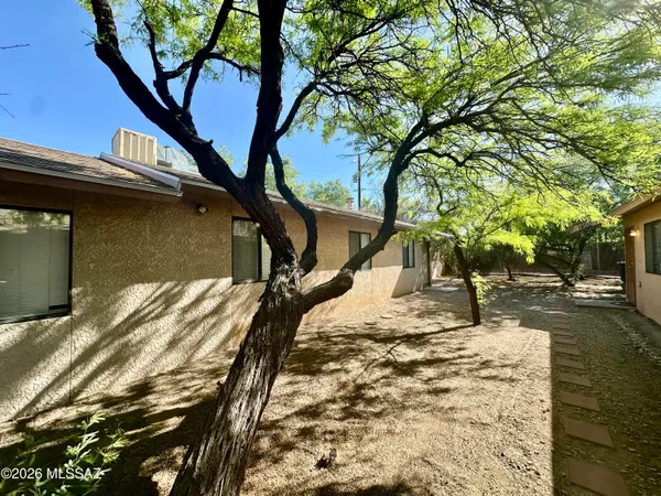 $1,445 | 1370 North Sycamore Boulevard, Tucson, AZ 85712