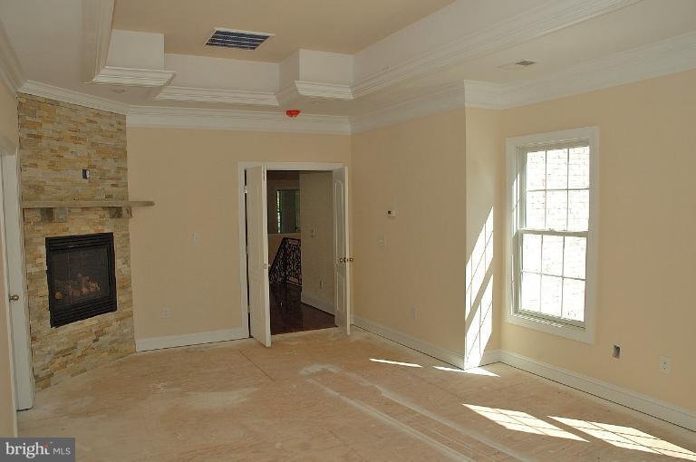 6153 Reza Court Springfield, VA 22152 - Photo 1 of 22 Master Bedroom Sitting Area