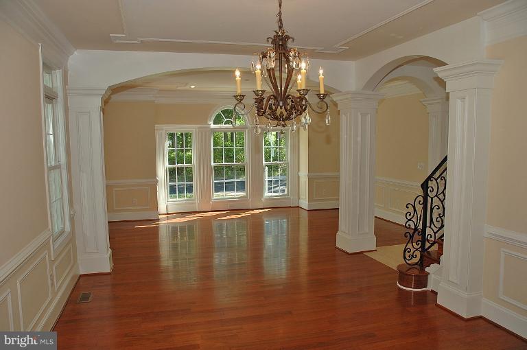 6153 Reza Court Springfield, VA 22152 - Photo 11 of 22 Dining Room looking into Living Room