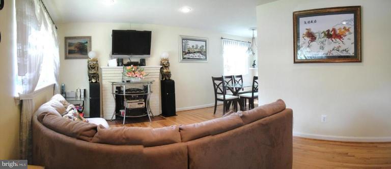 3700 Ridge Road Annandale, VA 22003 - Photo 4 of 14 Living Room #2