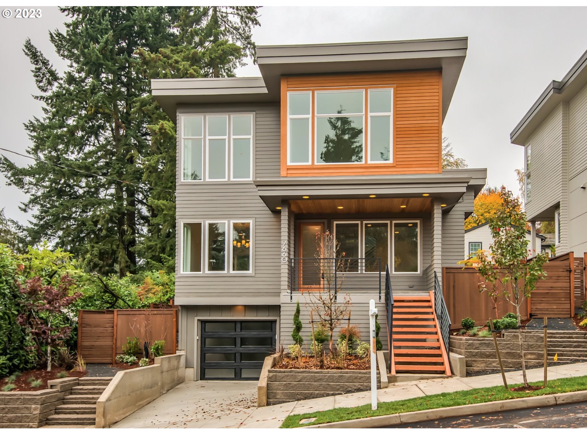 7660 Southwest 36th Avenue Portland, OR 97219 - Photo 1 of 40 a front view of a house