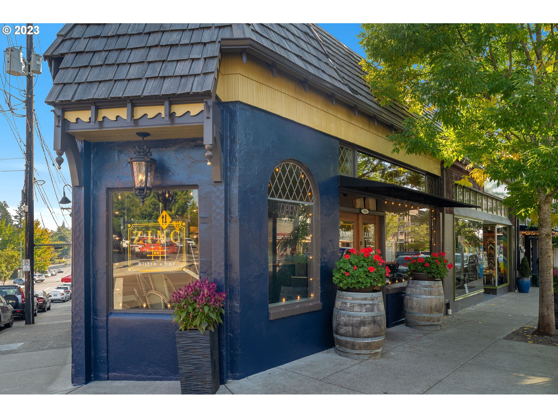 7660 Southwest 36th Avenue Portland, OR 97219 - Photo 40 of 40 a view of a building with a potted plant
