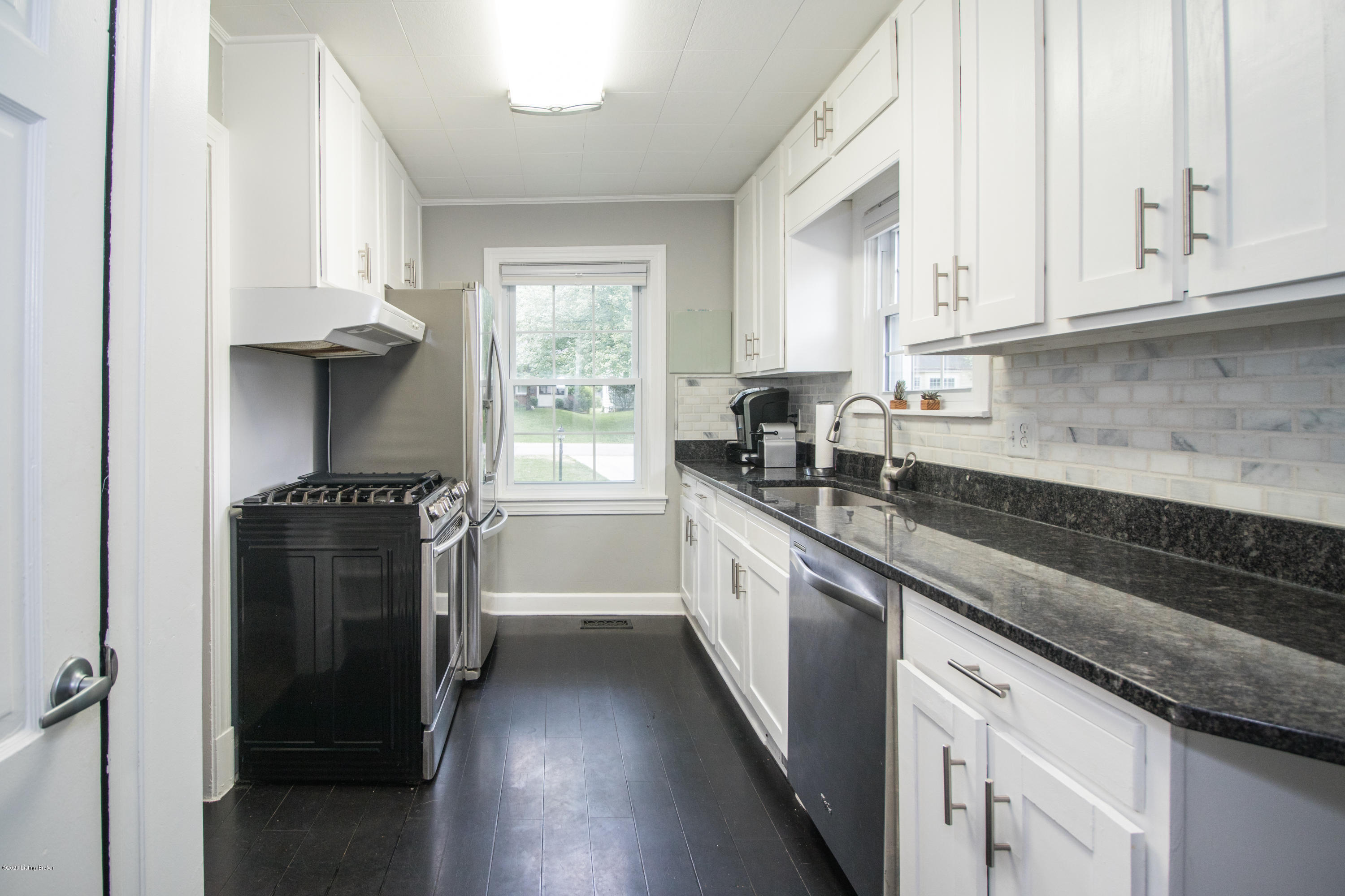 4107 Springhill Road Louisville, KY 40207 - Photo 13 of 39 13