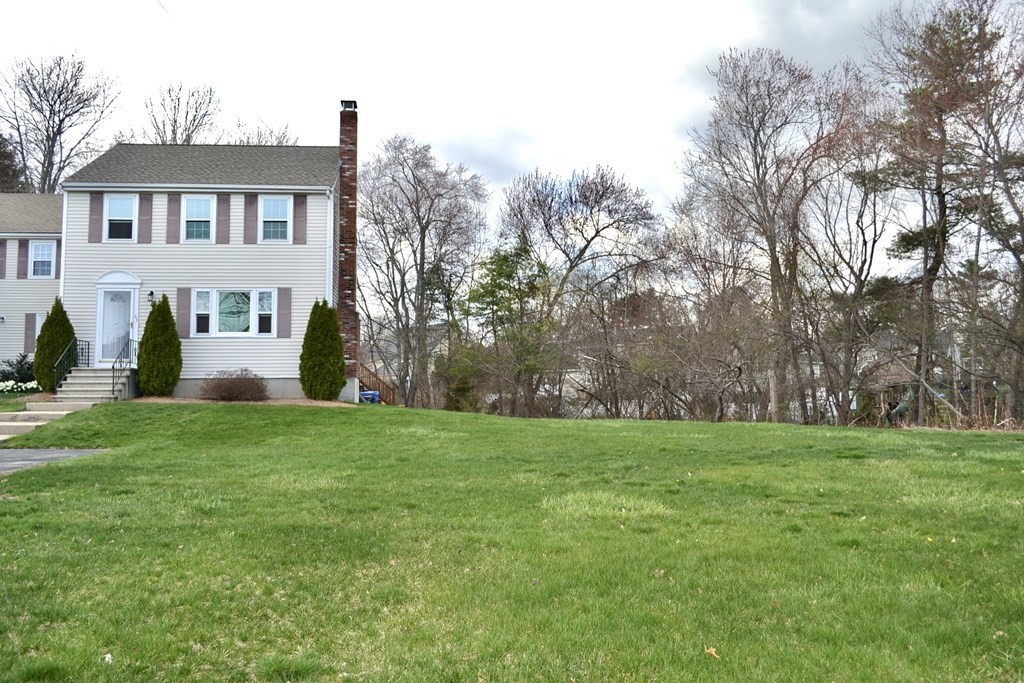 65 Cobb Road, Unit 65 Wrentham, MA 02093 - Photo 2 of 28 Gallery Image 2