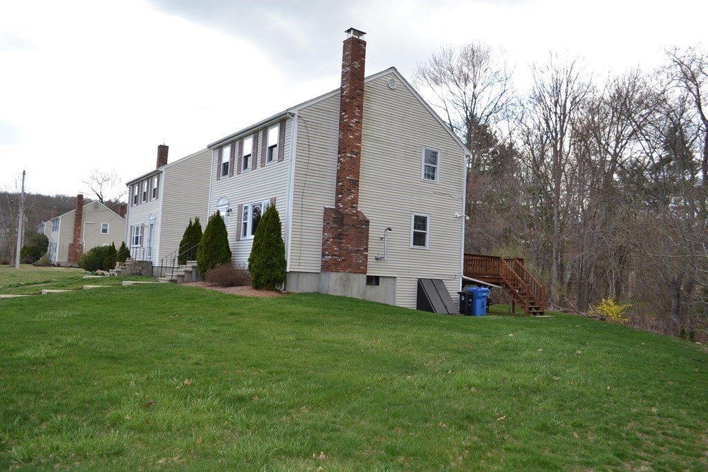 65 Cobb Road, Unit 65 Wrentham, MA 02093 - Photo 3 of 28 Gallery Image 3