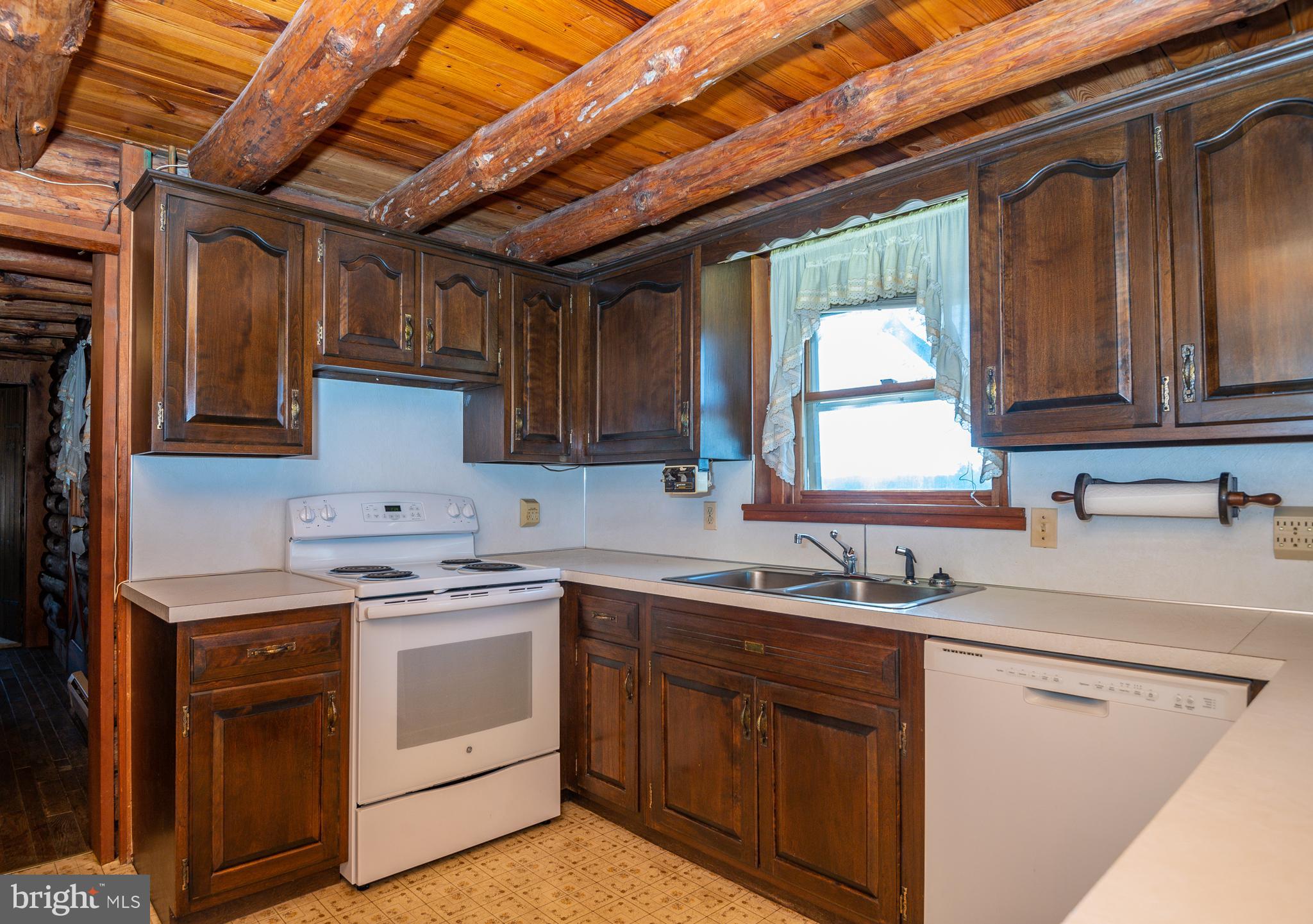 376 Beagle Road Lebanon, PA 17046 - Photo 12 of 26 Gallery Image 12