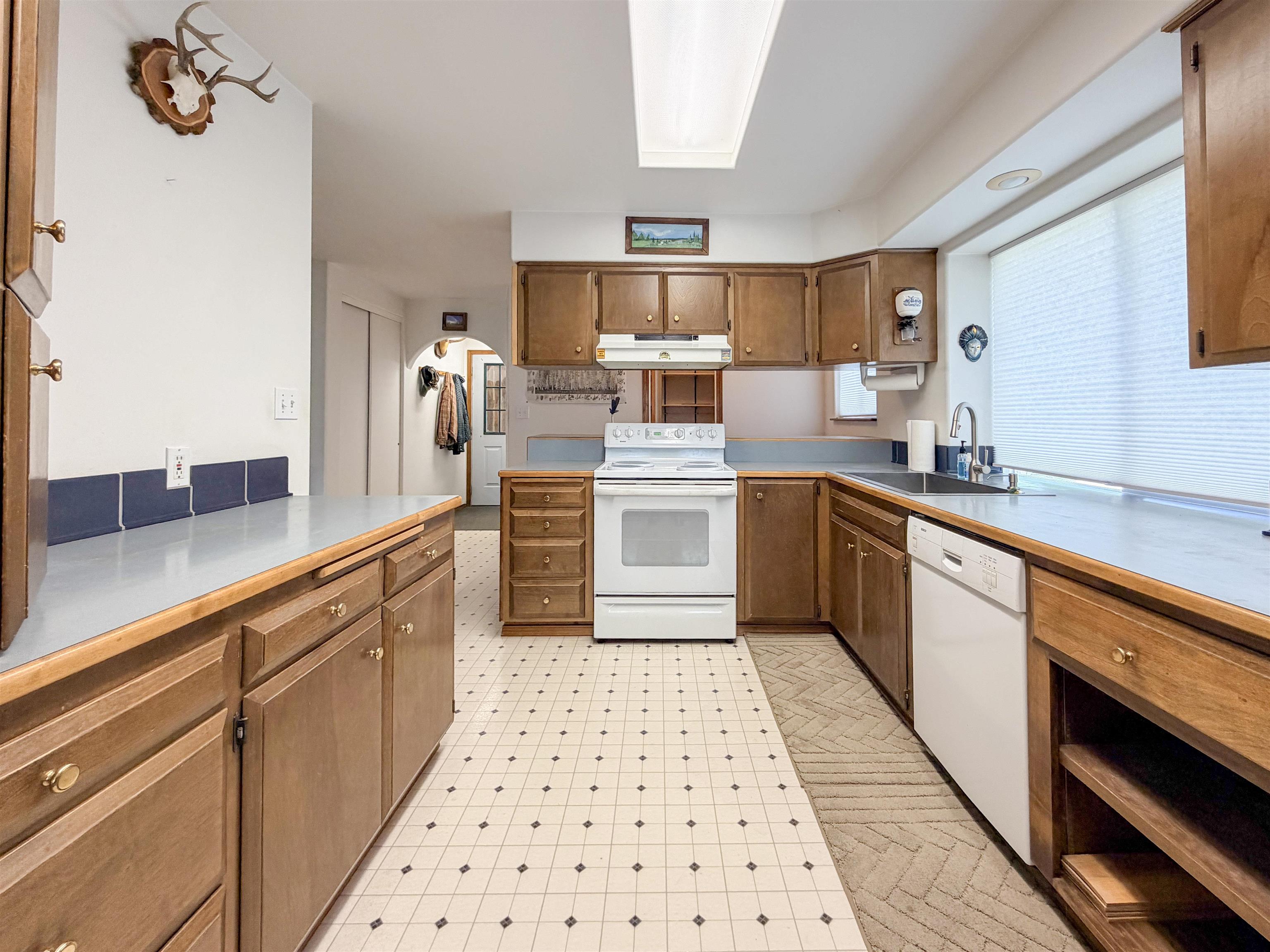 2015 Thoni Road Addy, WA 99101 - Photo 9 of 50