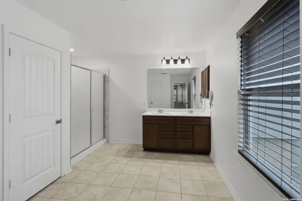 $2,800 | 2311 Themis Way, San Antonio, TX 78245