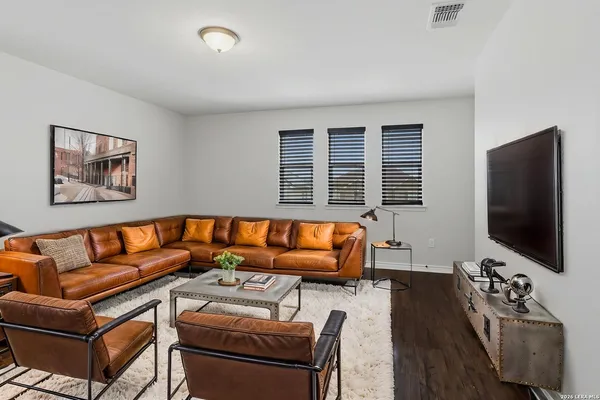 $2,800 | 2311 Themis Way, San Antonio, TX 78245